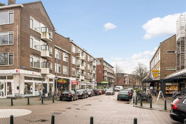 Kerstroosstraat 8C in Rotterdam foto