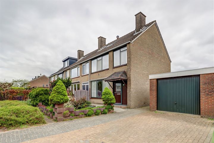 Kievitsheuvel 106 in Bodegraven foto