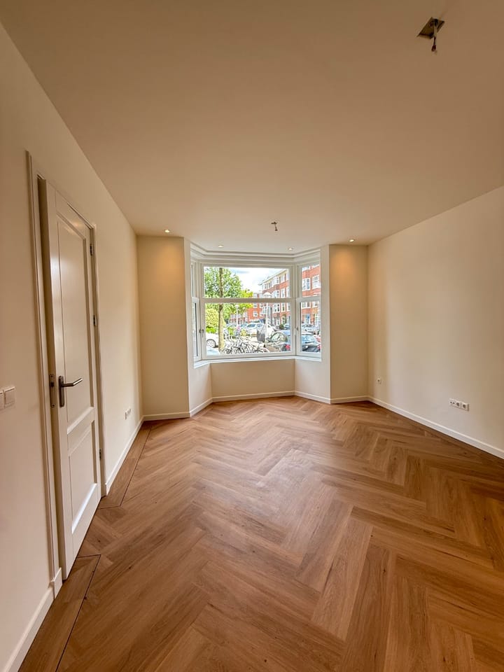 Kinderdijkstraat 50-H in Amsterdam foto
