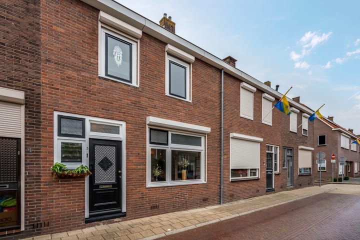 Klaas Benninkstraat 3 in Genemuiden foto