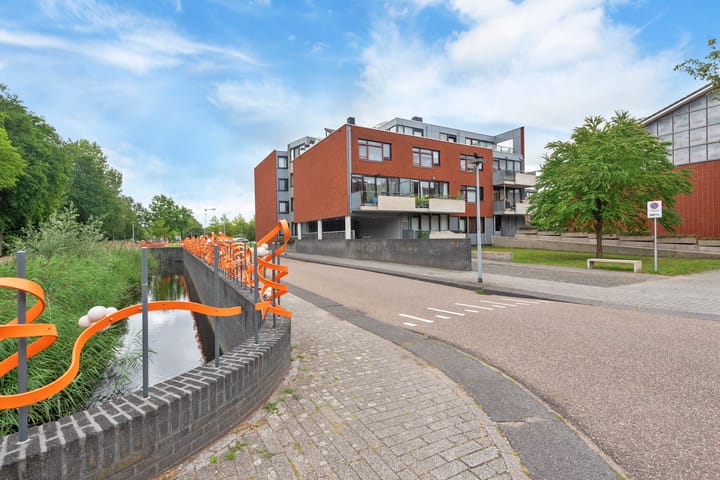 Klaas van Reeuwijkstraat 16 in Hoofddorp