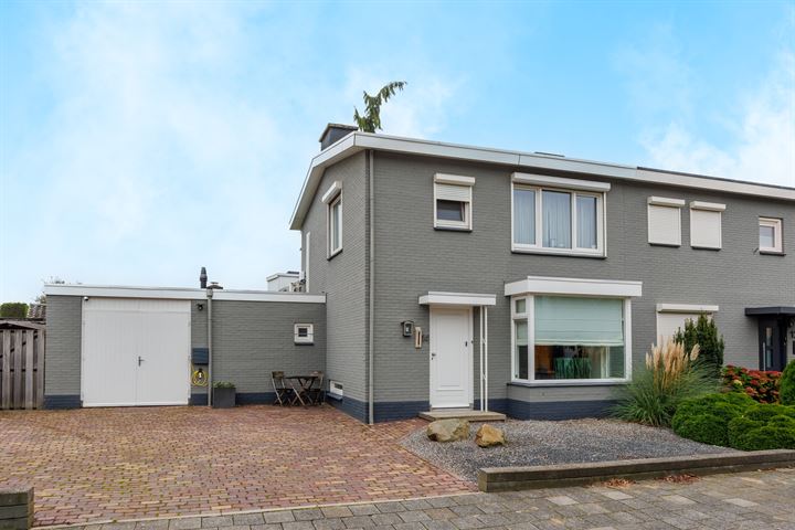 Klaproosstraat 14 in Beuningen Gld foto