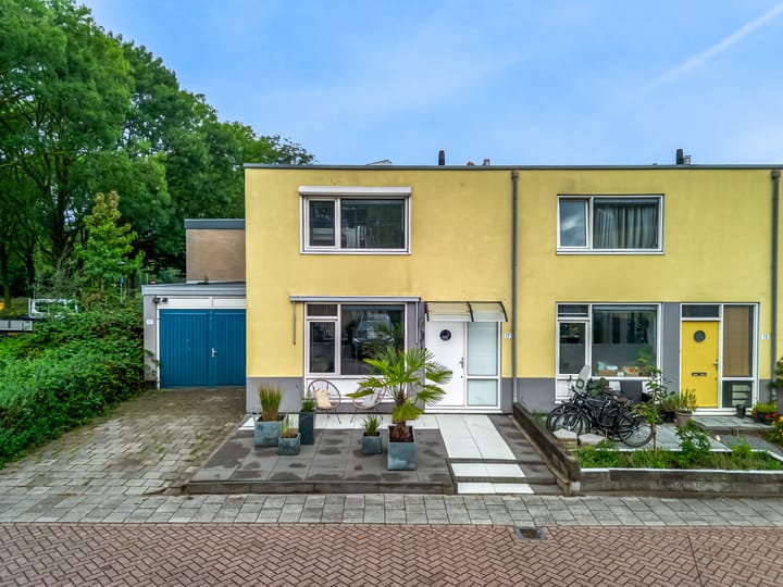 Klaroenlaan 17 in Utrecht foto