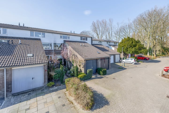 Klaverveld 11 in Waddinxveen foto