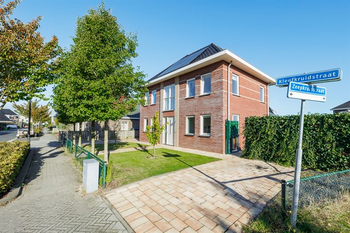 Kleefkruidstraat 21 in Lelystad foto