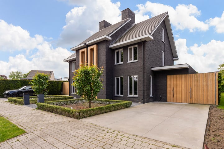 Klein Leuken 13A in Weert foto