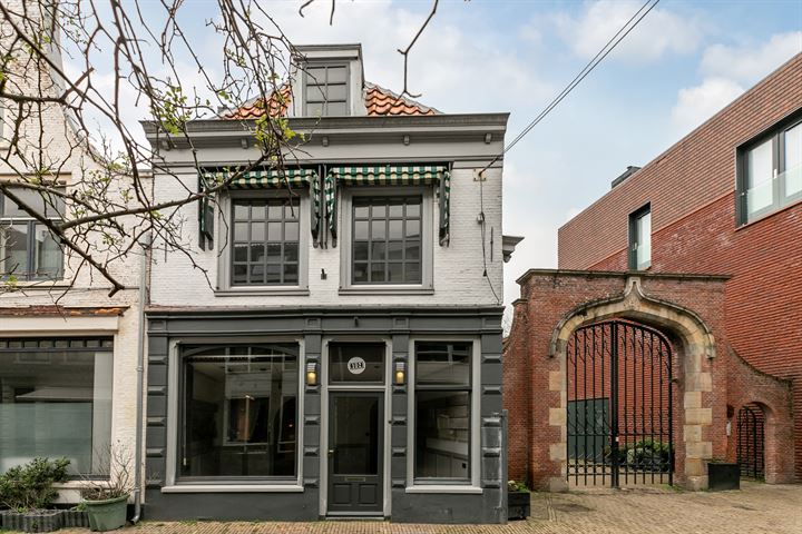 Kleine Houtstraat 102 in Haarlem foto