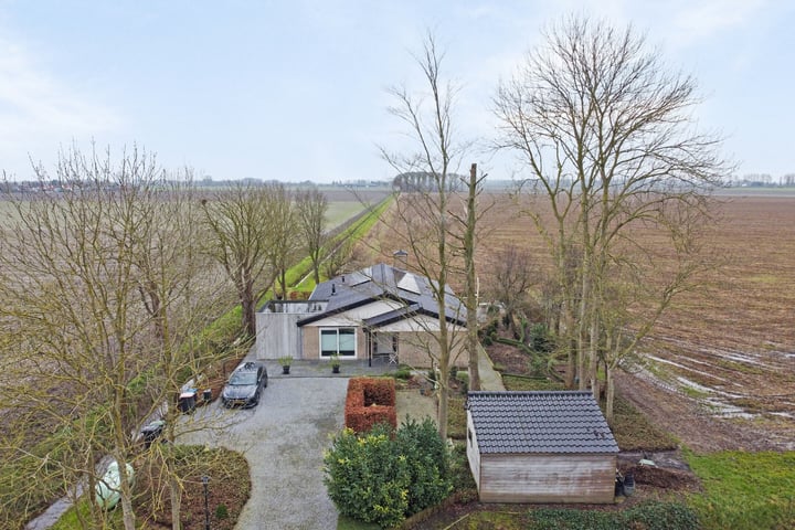 Kleinedijk 1 in Dinteloord foto