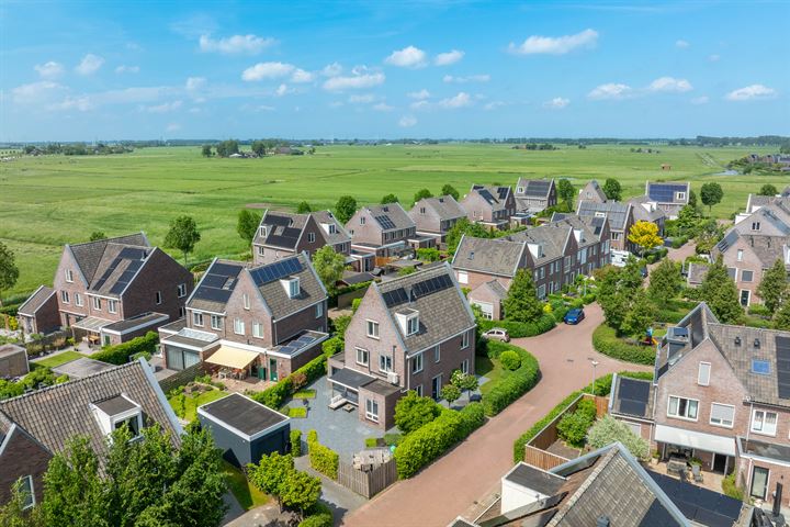 Kleiwerd 52 in Groningen foto