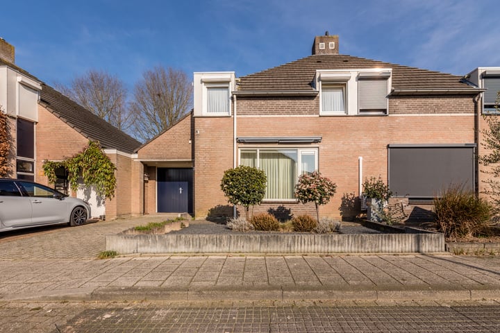 Klemvogel 35 in Uden foto