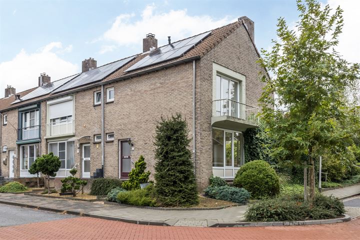 Klimopstraat 11 in Heerlen foto