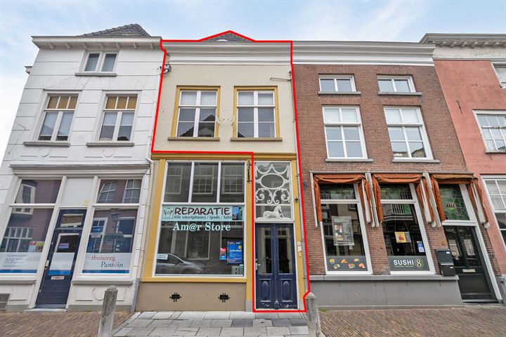 Klinkerstraat 9a in Grave foto