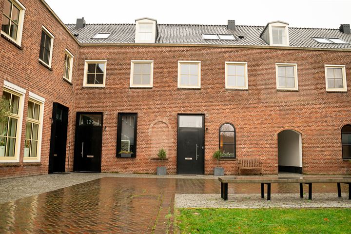 Klokkenberg 128 in Breda foto