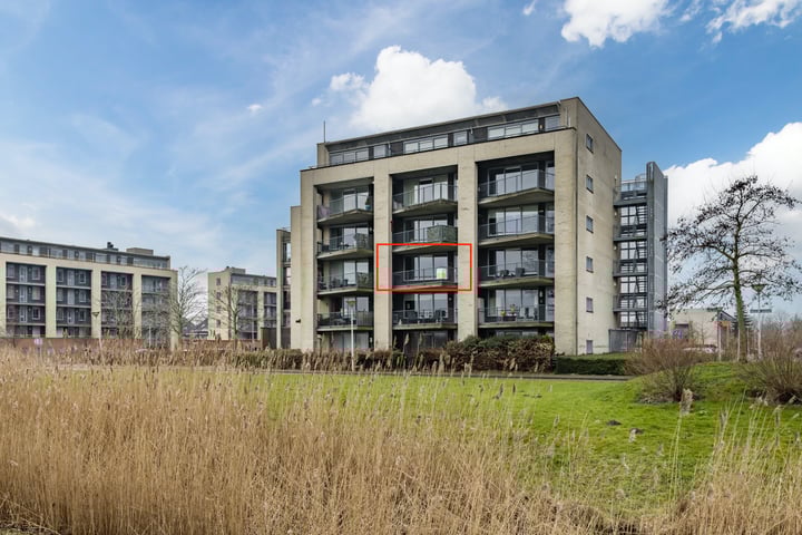 Klokkenweide 211 in Hellevoetsluis foto