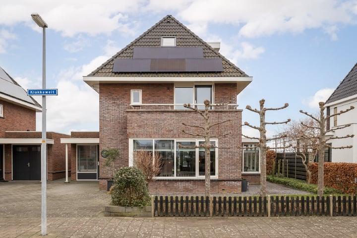 Klokkeweit 17 in Zwaagdijk-West foto
