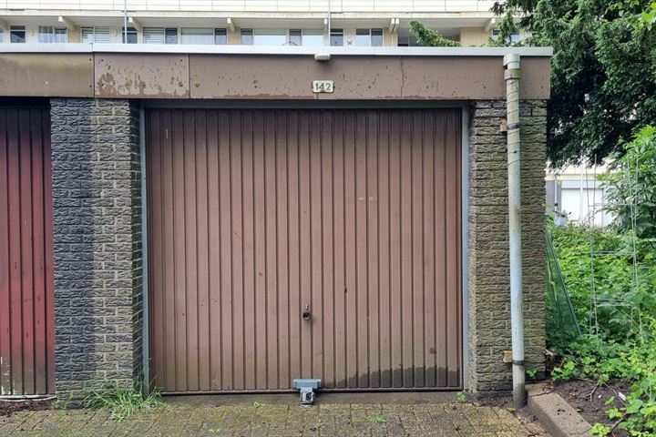 Kloosplantsoen 142 in Ridderkerk foto