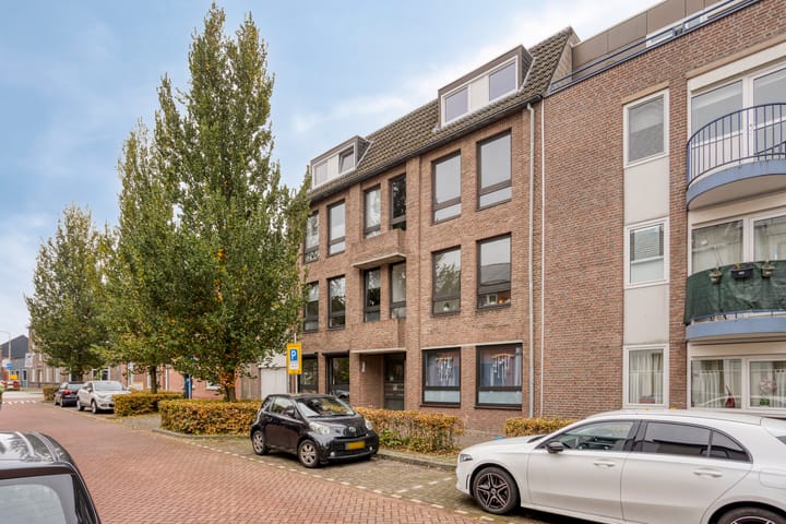 Kloosterraderstraat 60 in Kerkrade foto
