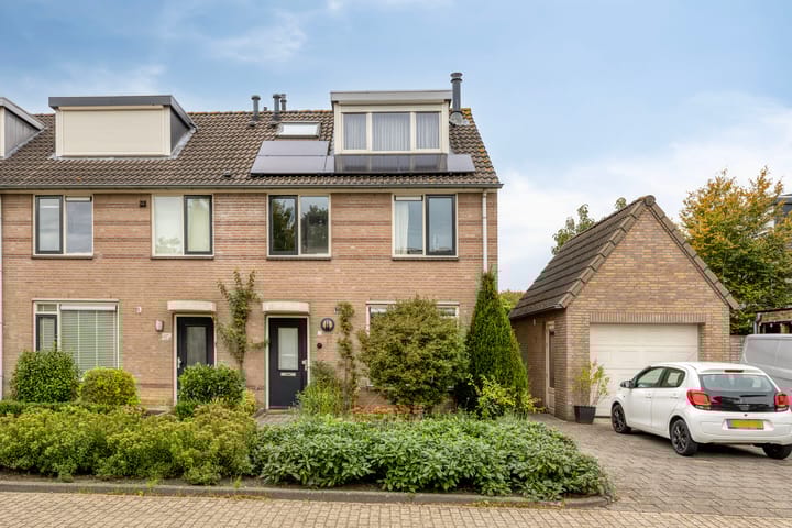 Ko van Dijkstraat 8 in Rosmalen