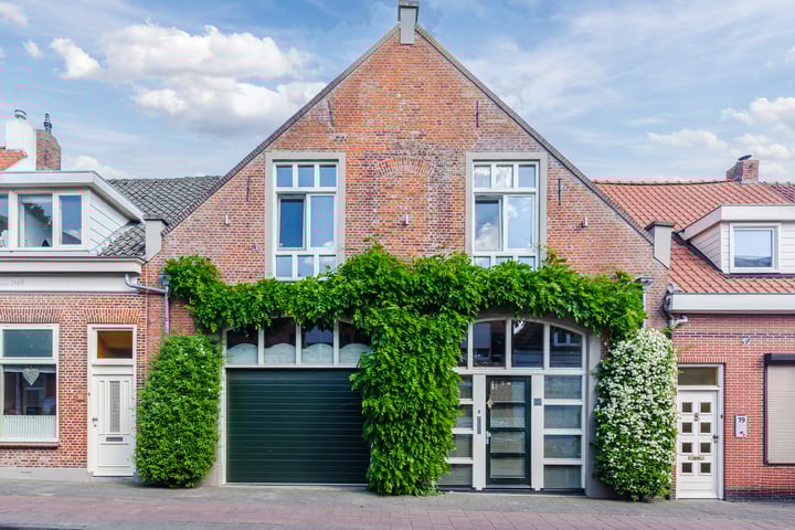 Koepeldwarsstraat 17 in Bergen op Zoom foto
