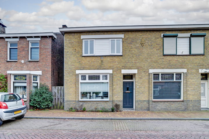 Koestraat 104 in Geertruidenberg foto