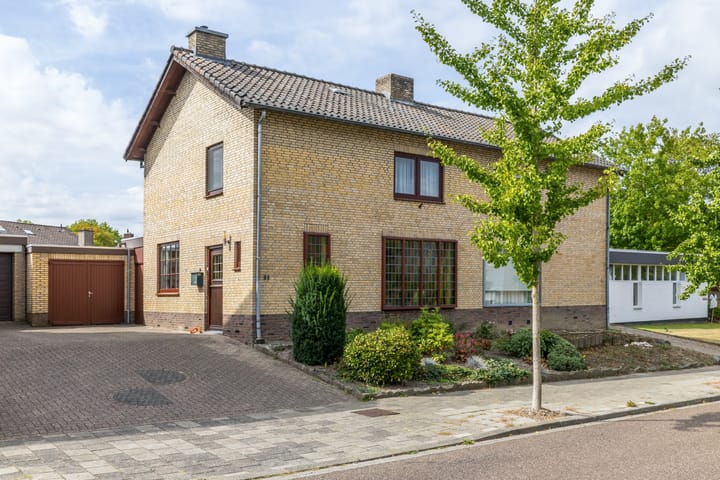 Koestraat 83 in Hoensbroek foto