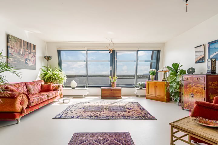 Koetsierbaan 409 in Almere foto