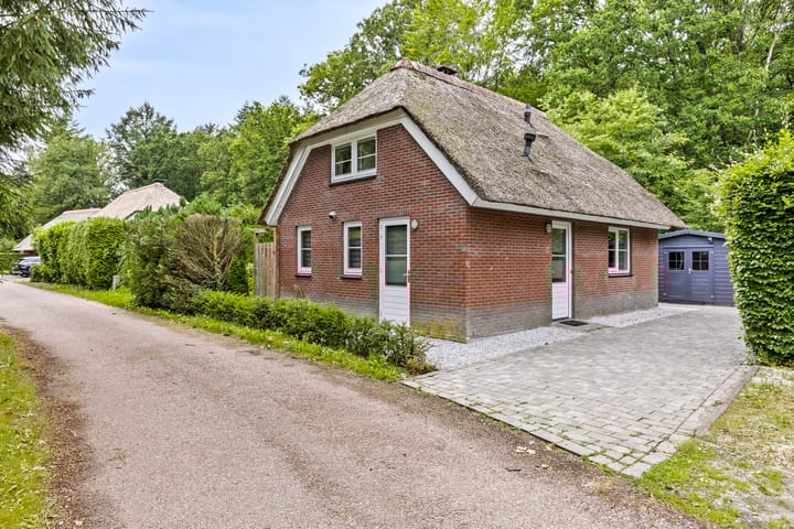 Koeweg 21-129 in Epe foto