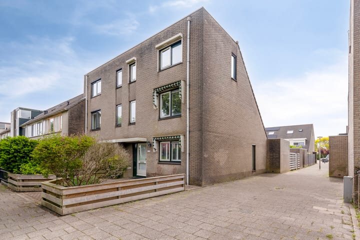 Koggenland 129 in Purmerend foto