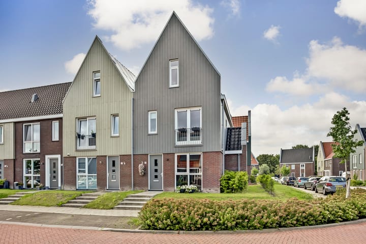 Kokerbijl 8 in Grootebroek