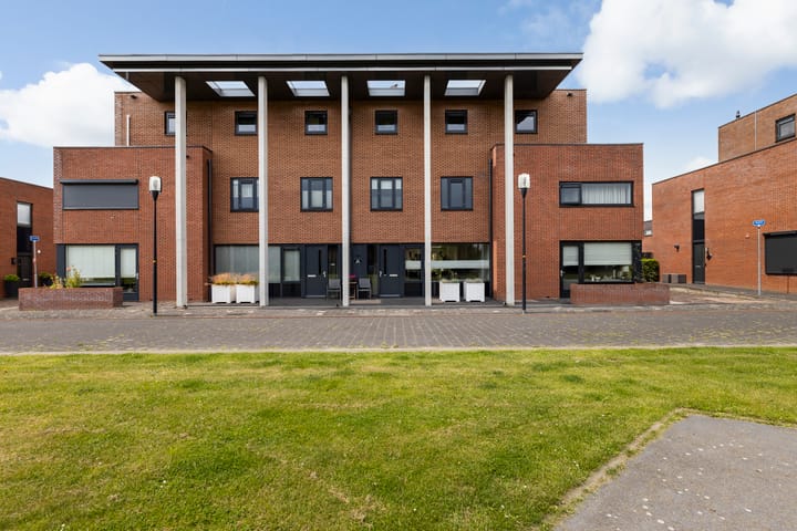 Kokerjuffer 27 in Hengelo foto
