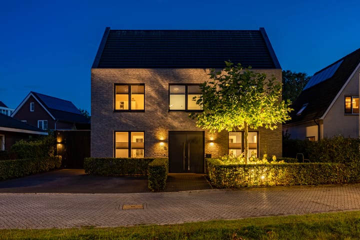 Kolbleistraat 16 in Hengelo foto