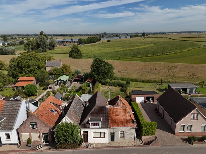 Kom Lekdijk 12 in Lexmond