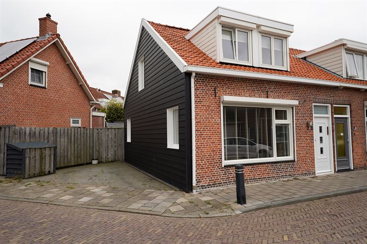 Kon Wilhelminastraat 4 in Yerseke foto