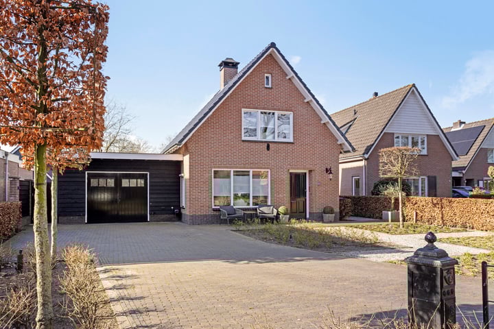 Kon Wilhelminaweg 82 in Amerongen foto