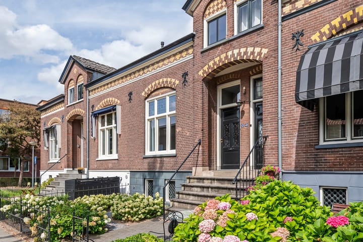 Konijnenwal 42 in Tiel foto