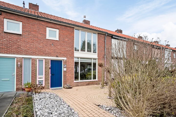Koning Childebertstraat 18 in Maastricht foto