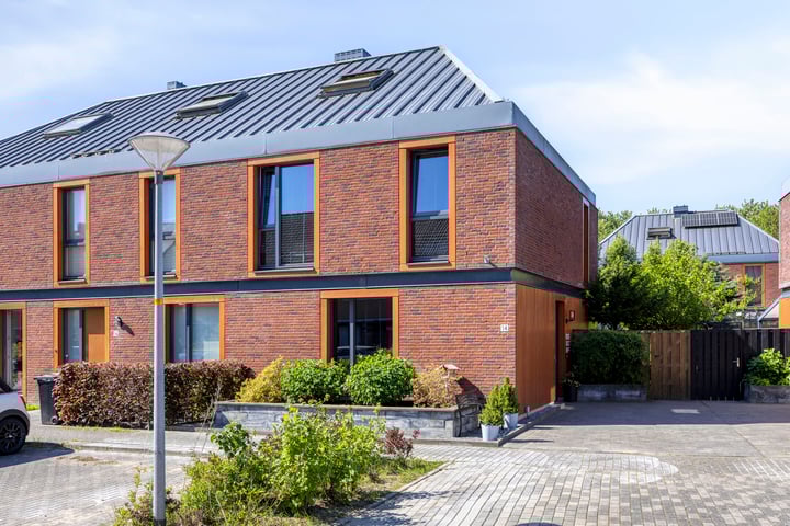 Koning Hollewijnstraat 14 in Almere foto