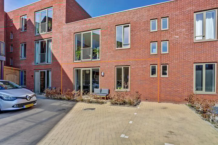 Koning Willem-Alexanderplein 111 in Dronten foto