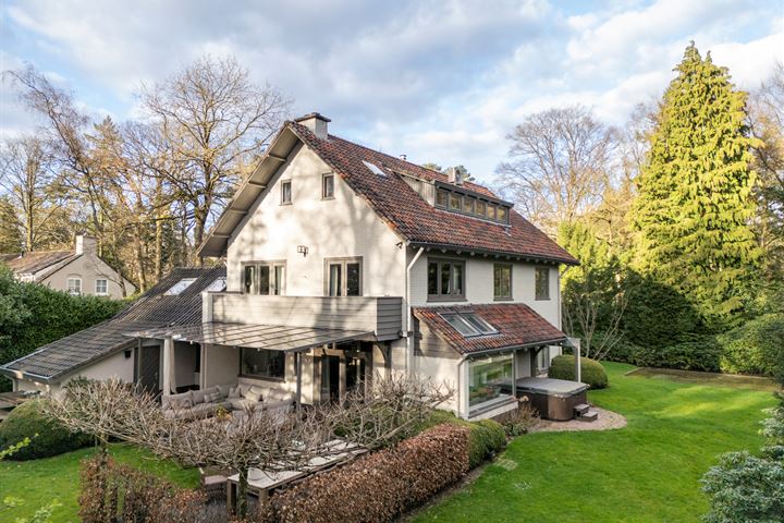 Koning Willem III-laan 3 in Blaricum foto