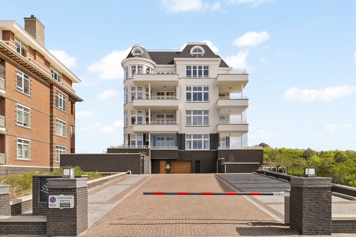 Koningin Astrid Boulevard 29A in Noordwijk foto