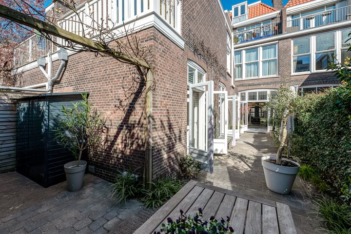 Koningin Emmakade 39 in 's-Gravenhage foto