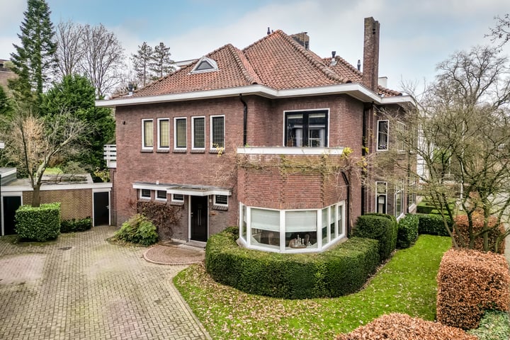 Koningin Emmalaan 29 in Breda foto