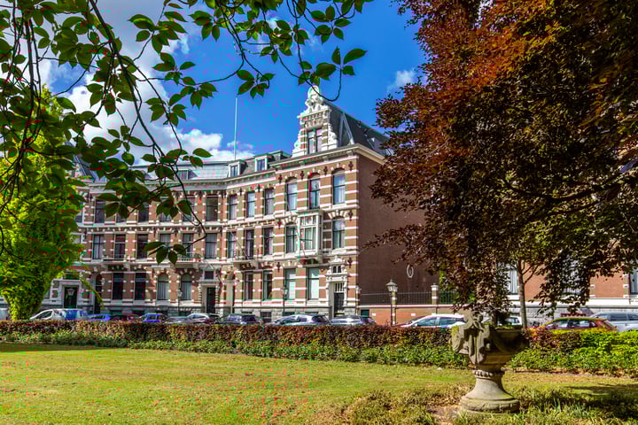 Koningin Emmaplein 15C in Rotterdam foto