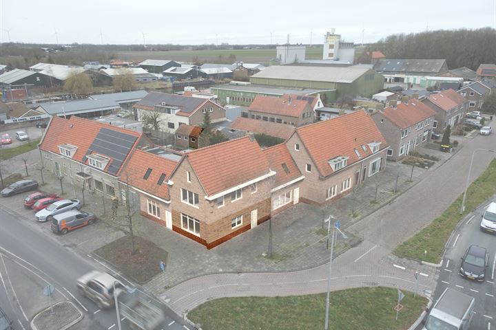 Koningin Emmaweg 1 in Slootdorp foto