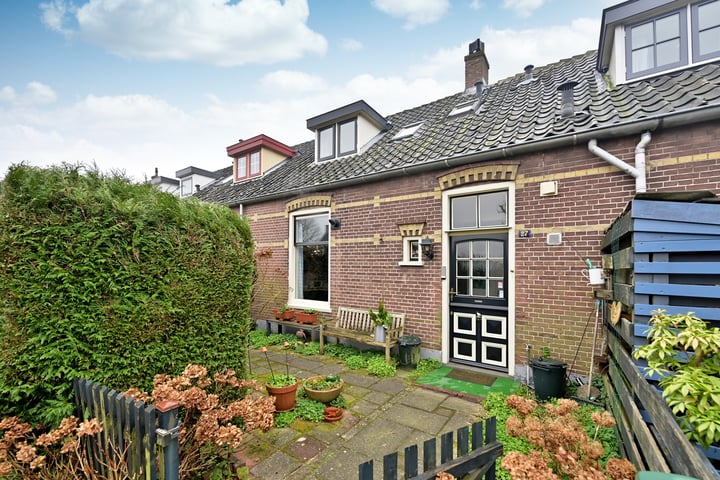 Koningin Julianastraat 27 in Huizen foto