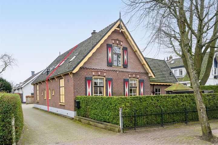 Koningin Julianastraat 34 in Huizen foto