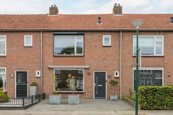 Koningin Julianastraat 38 in Bergeijk foto