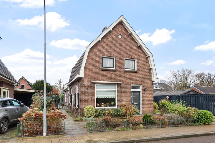 Koningin Julianastraat 6 in Twello foto