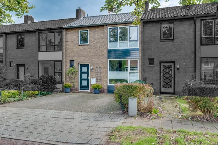 Koningin Sophiastraat 9 in Dieren foto