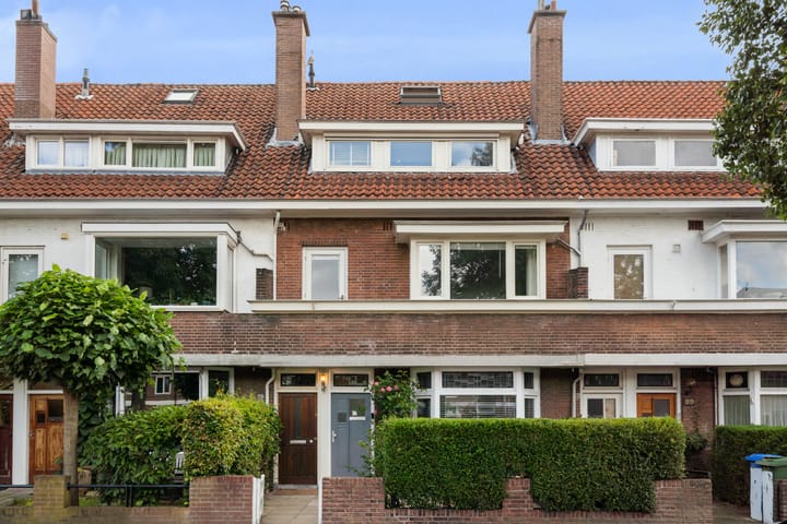 Koningin Wilhelminalaan 105 in Voorburg foto